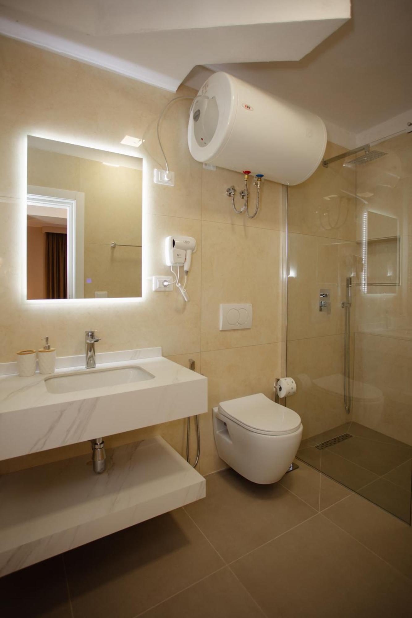 שקודר City Center Studio Apartments מראה חיצוני תמונה